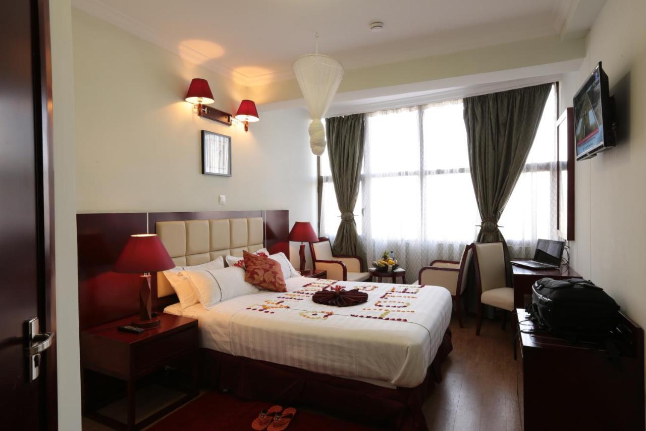 Rahnile Hotel Bahir Dar Exterior foto